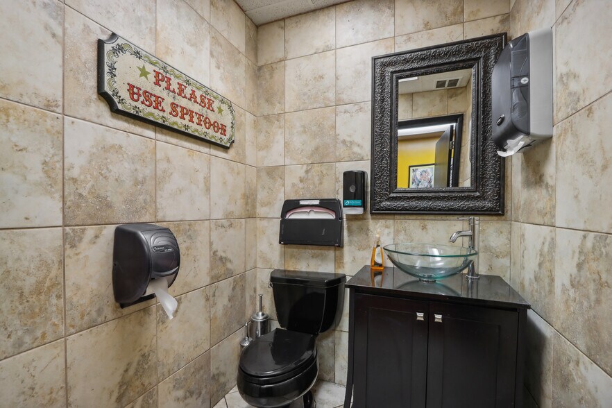 More Photos Of 443 W Main St, Mesa Storefront Retail Office For Sale