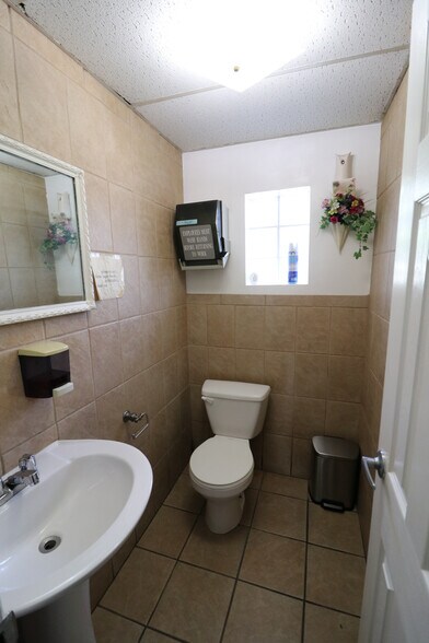 More Photos Of 2722 Easton Ave, Bethlehem Restaurant For Sale