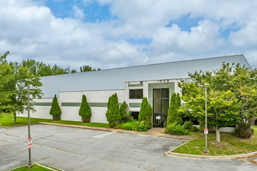 Primary Photo Of 115 Pencader Dr, Newark Manufacturing For Lease