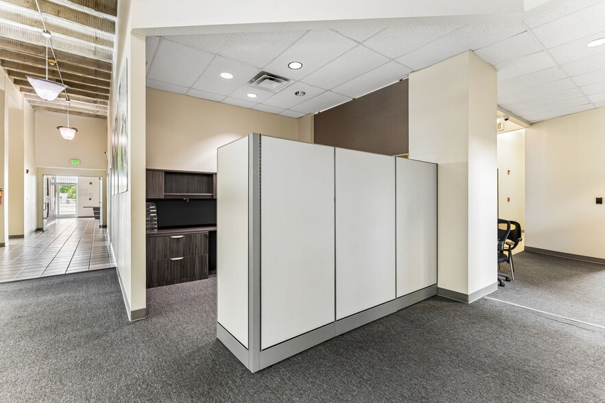 More Photos Of 2014 S Hackberry St, San Antonio Office For Sale