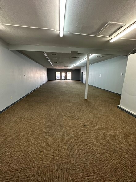 More Photos Of 9165 W Van Buren St, Tolleson General Retail For Lease