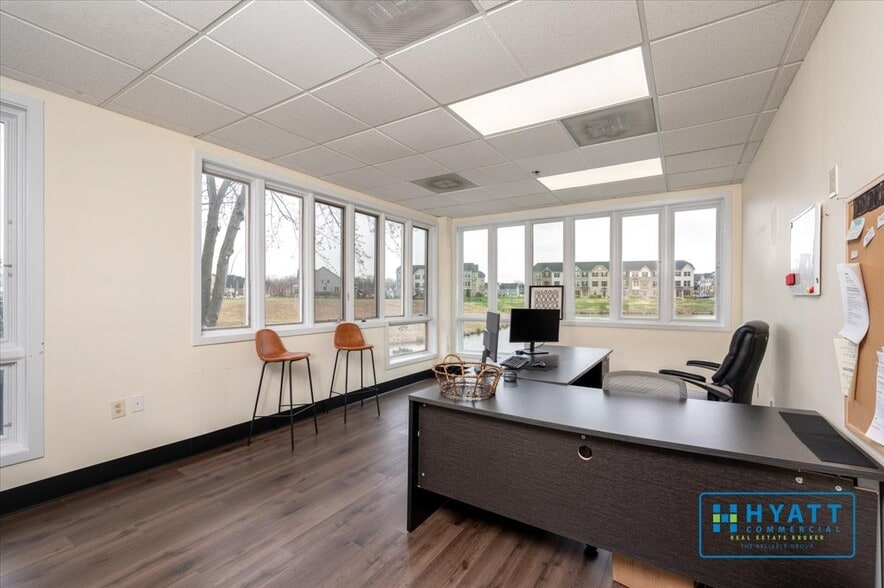 More Photos Of 14409 Greenview Dr, Laurel Medical For Lease