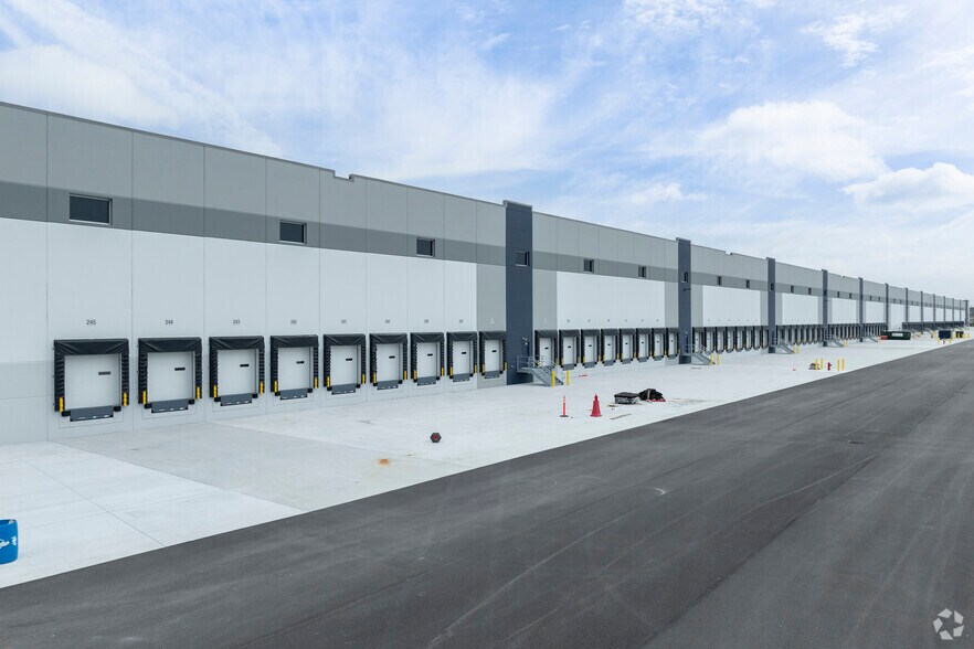 More Photos Of 9301 W 55th St, McCook Unknown For Lease