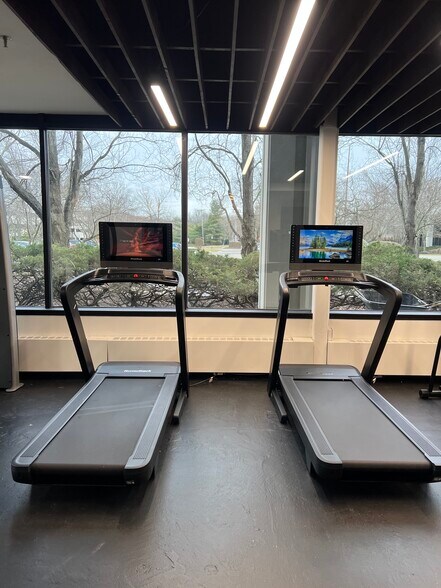 More Photos Of 30 Vreeland Rd, Florham Park Unknown For Lease