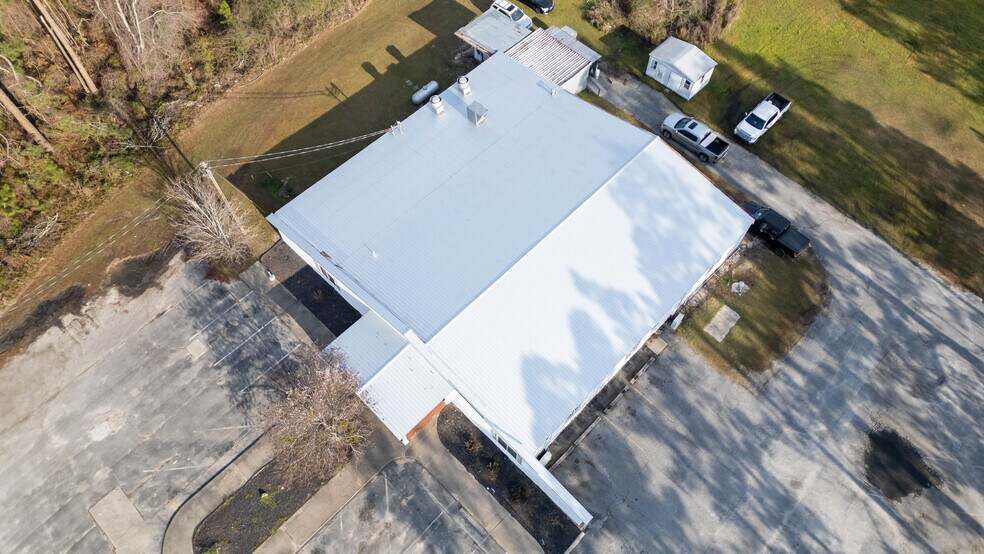 More Photos Of 1686 GOLDEN ISLE W, Baxley Restaurant For Sale