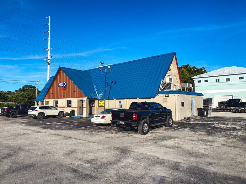 More Photos Of 6495 Overseas Hwy, Marathon Restaurant For Lease