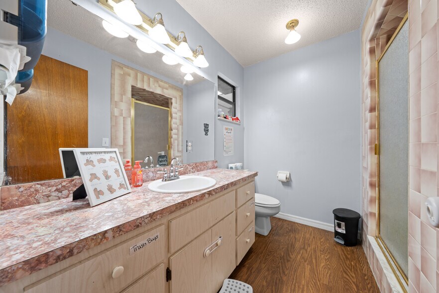 More Photos Of 102 S Highland St, Bushnell Daycare Center For Sale