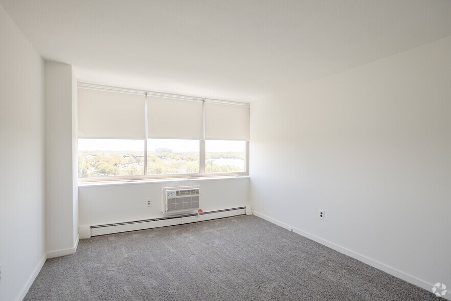 More Photos Of 5105 N Park Dr, Pennsauken Apartments For Lease