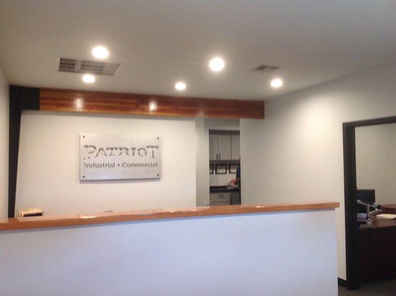 More Photos Of 4120 E Madison St, Phoenix Warehouse For Lease