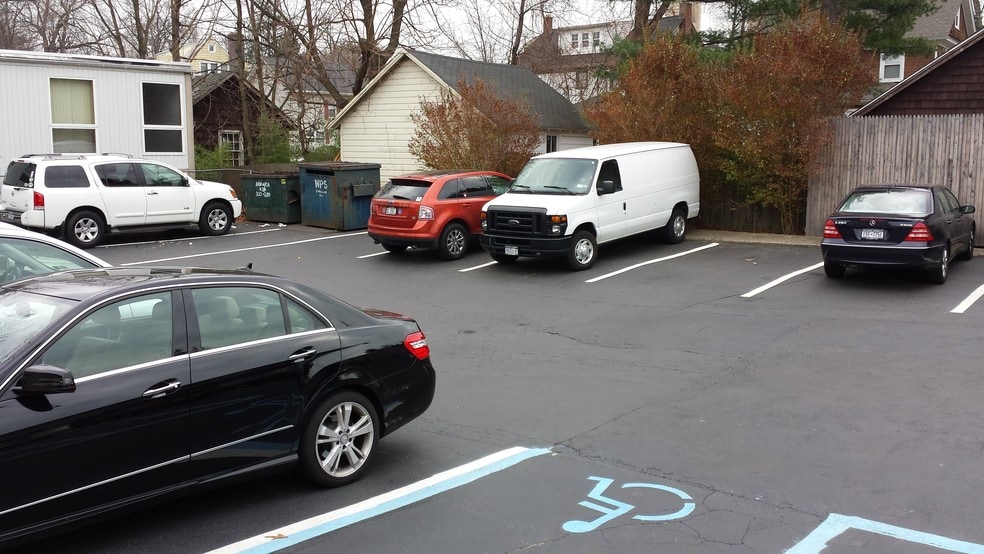 More Photos Of 70 Forest Ave, Glen Cove Storefront Retail Office For Lease