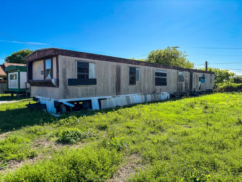 More Photos Of John Wayne Dr, Robstown Land For Sale