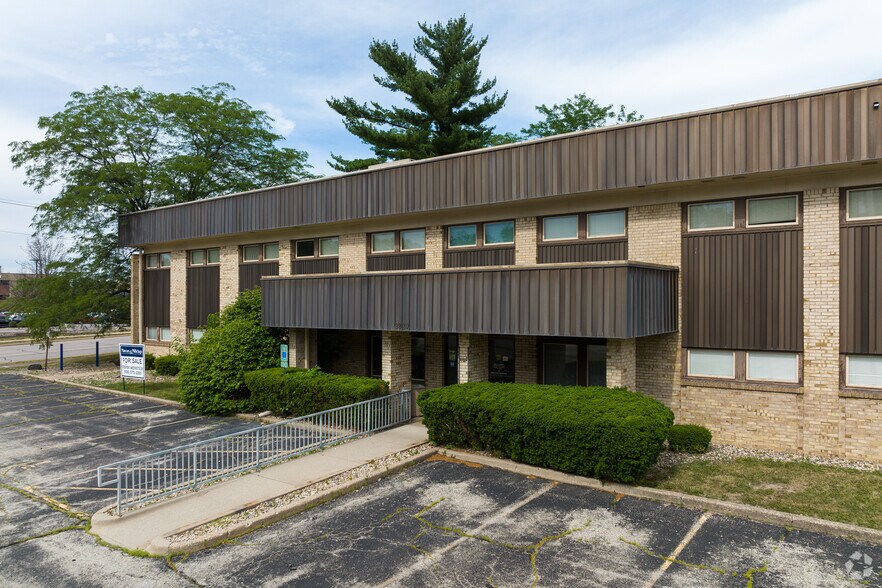 More Photos Of 2220 N Monroe St, Decatur Medical For Sale