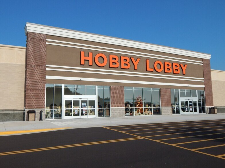 More Photos Of 4800 Golf Rd, Eau Claire Unknown For Lease