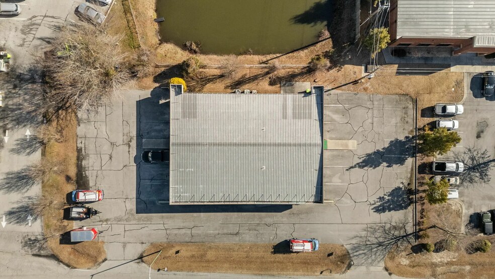 More Photos Of 1430-1440 McCarthy Blvd, New Bern Office For Lease