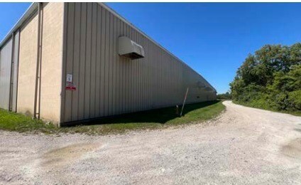 More Photos Of 458 2nd Ave, Tiffin Manufacturing For Sale