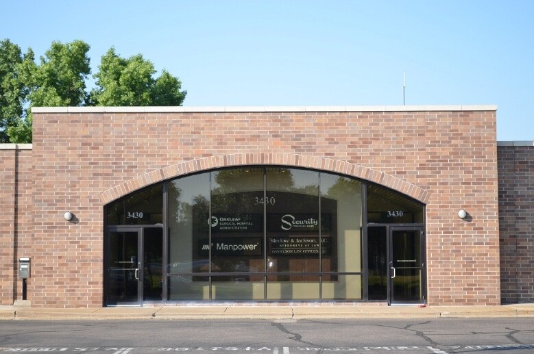 More Photos Of 3430 Oakwood Mall Dr, Eau Claire Office For Lease