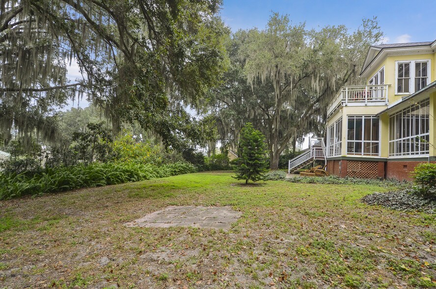 More Photos Of 620 N Tubb St, Oakland Specialty For Sale