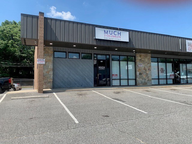 More Photos Of 806-810 E Franklin Blvd, Gastonia Storefront Retail Office For Lease