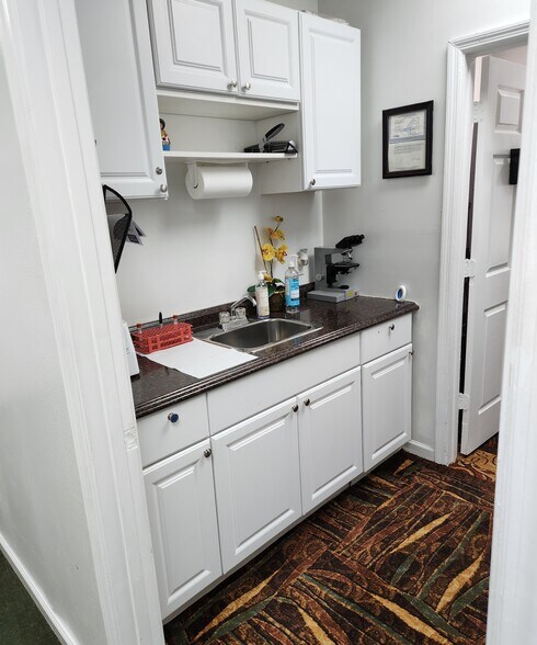 More Photos Of 3003 S Congress Ave, Lake Worth Medical For Sale