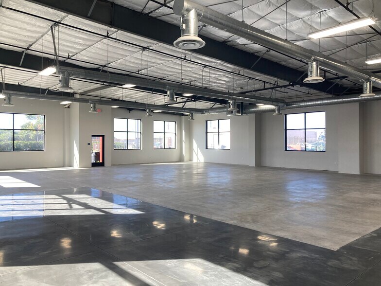 More Photos Of 2247 S Depot St, Santa Maria Office For Sale