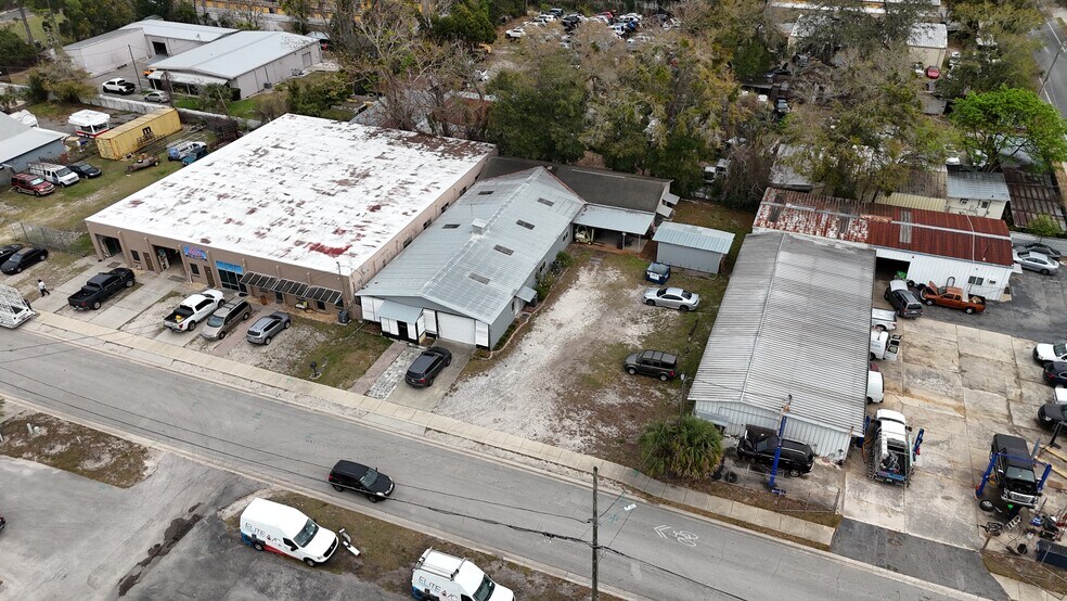 More Photos Of 125 N Cypress Way, Casselberry Light Manufacturing For Sale