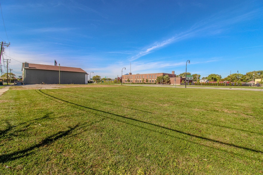 More Photos Of 1519-1545 Southfield Rd, Lincoln Park Land For Sale