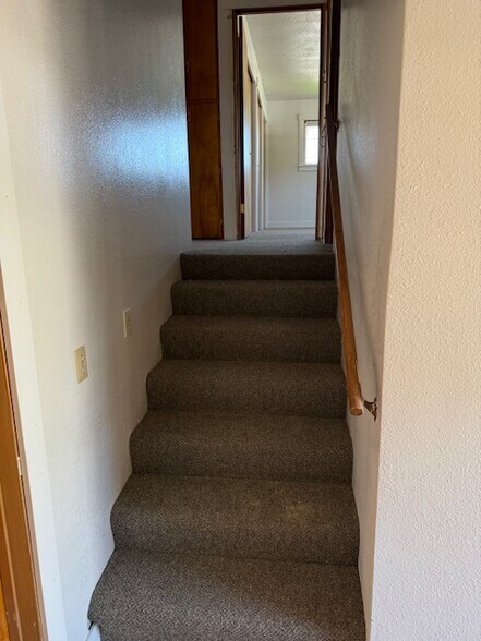 More Photos Of 902 E Maple St, Arlington Medical For Sale