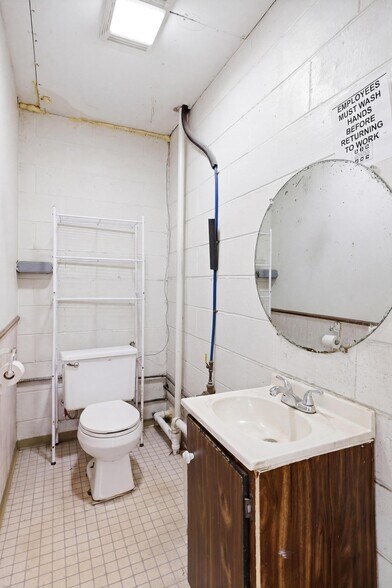 More Photos Of 2154 Old Charleston Rd NE, Cleveland Refrigeration Cold Storage For Sale