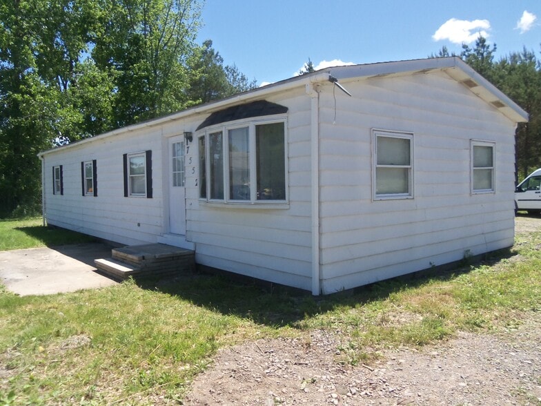 More Photos Of 7544 Rt-31, Lyons Auto Repair For Sale