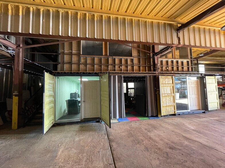 More Photos Of 7636 Clarewood Dr, Houston Industrial For Sale