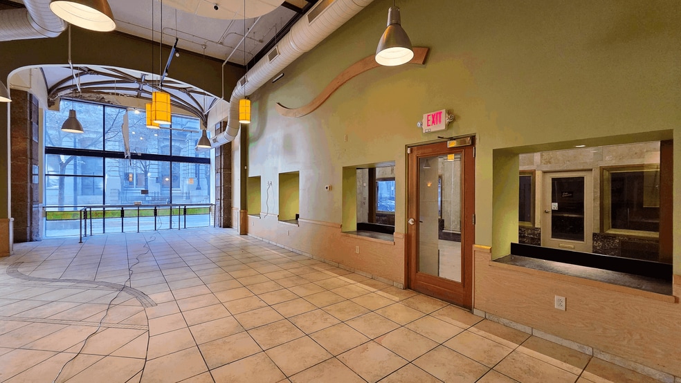 More Photos Of 820 Olive St, Saint Louis Restaurant For Lease