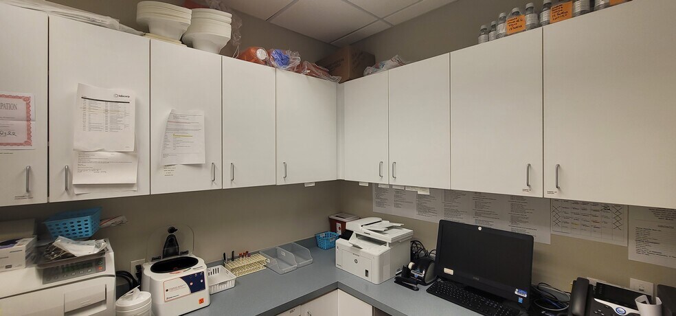 More Photos Of 46161 Westlake Dr, Sterling Office For Sale