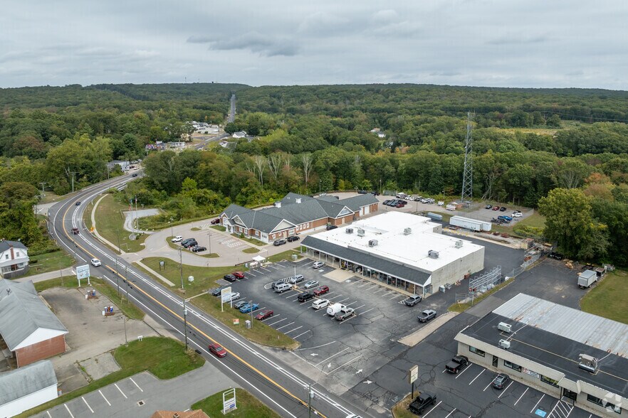 More Photos Of 907 Norwich New London Tpke, Uncasville Freestanding For Lease