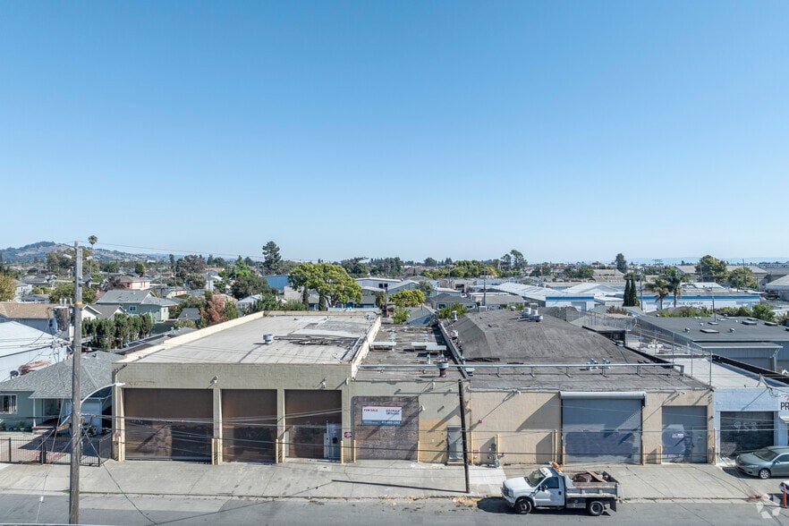 Primary Photo Of 962-972 87th Ave, Oakland Manufacturing For Lease