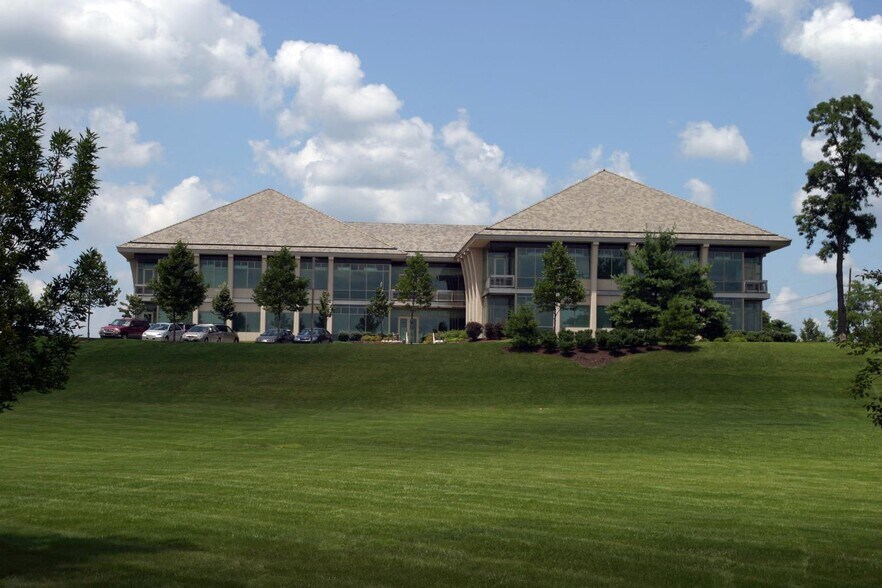 More Photos Of 505 Eagleview Blvd, Exton Unknown For Lease