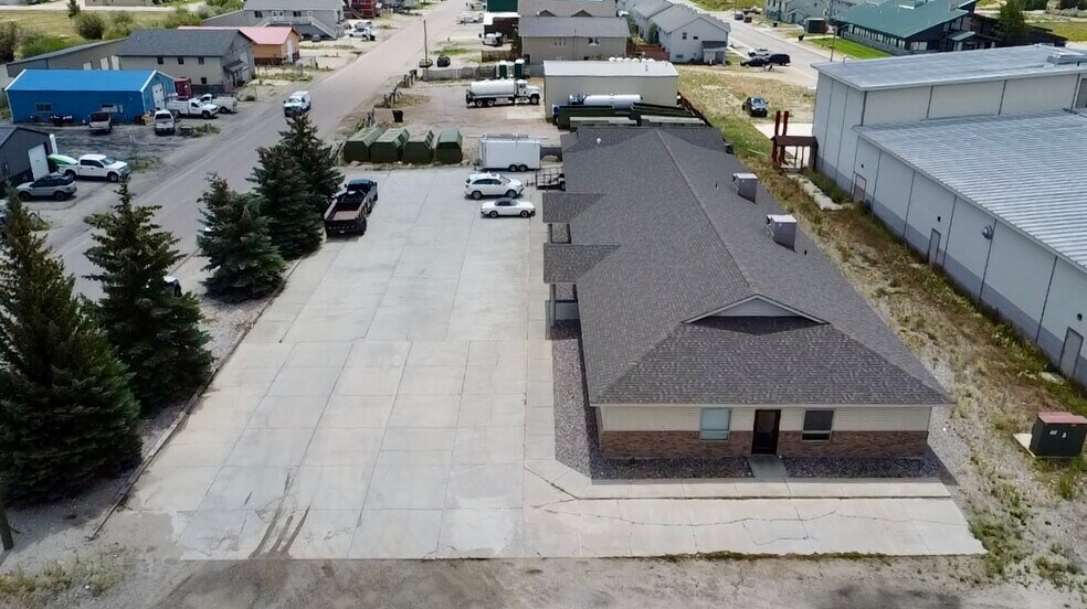 More Photos Of 120 Cole Ave, Pinedale Office For Sale