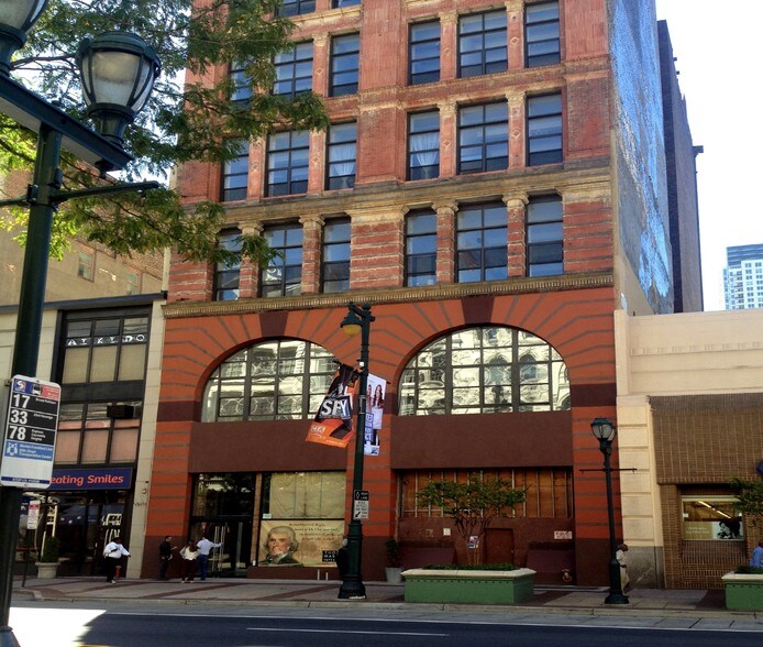 More Photos Of 726-728 Market St, Philadelphia Apartments For Lease