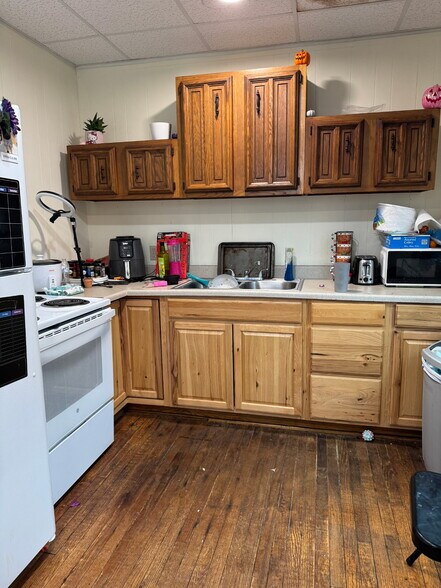 More Photos Of 78 River View Dr, Sutton Storefront Retail Residential For Sale