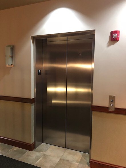 More Photos Of 207 Washington St, Poughkeepsie Medical For Lease