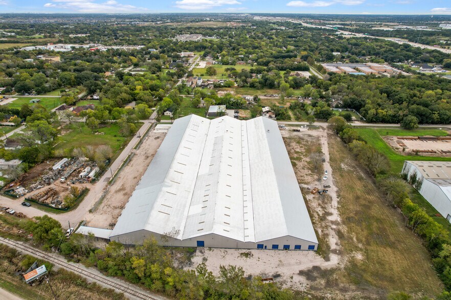 More Photos Of 14029 Almeda Rd, Houston Warehouse For Lease