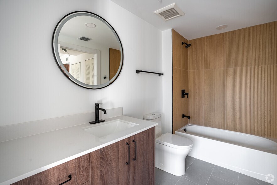 More Photos Of 2479 Northeast 192 Street, Miami Apartments For Lease