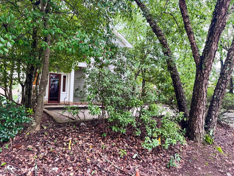 More Photos Of 1452 Carroll Dr Nw, Atlanta Office For Sale