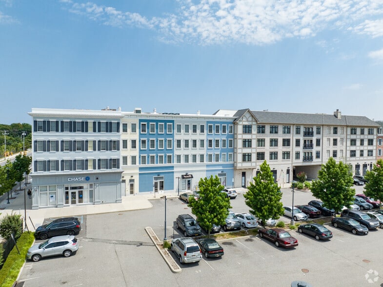 More Photos Of 10-40 Station Dr, Wyandanch Apartments For Lease