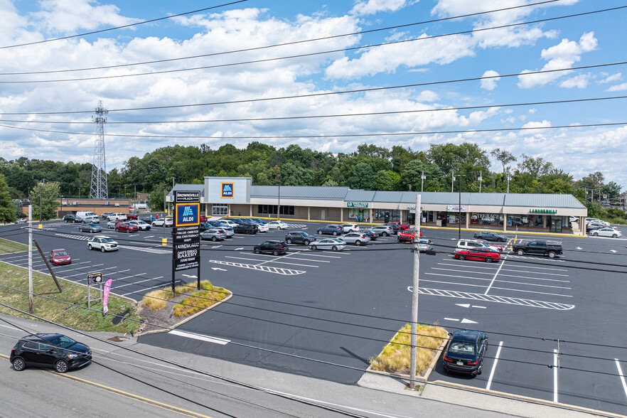 More Photos Of 5239-5255 Brownsville Rd, Pittsburgh Unknown For Lease