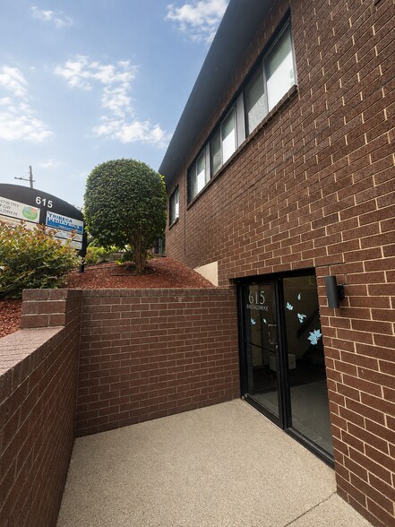 More Photos Of 615 Broadway, Hastings-on-Hudson Office For Lease