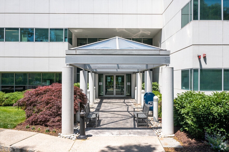 More Photos Of 261 James St, Morristown Medical For Sale