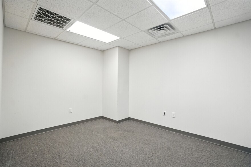 More Photos Of 133 Island Ford Rd, Statesville Office For Lease