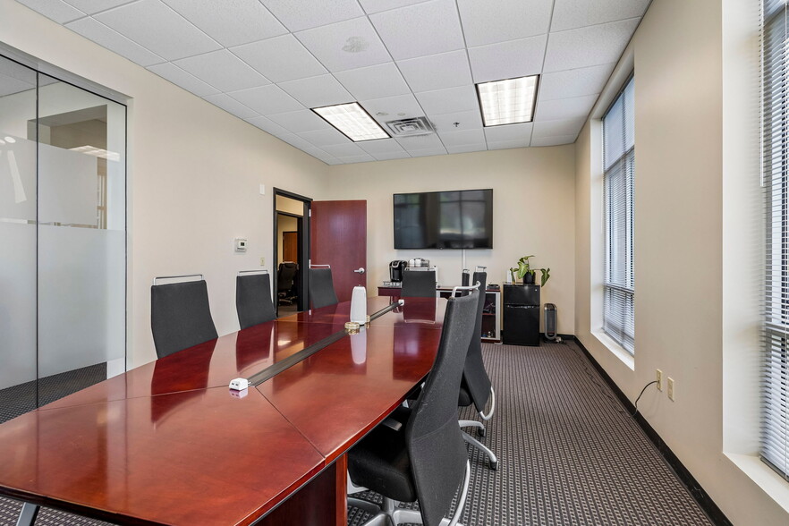 More Photos Of 8115 Isabella Ln, Brentwood Loft Creative Space For Sale