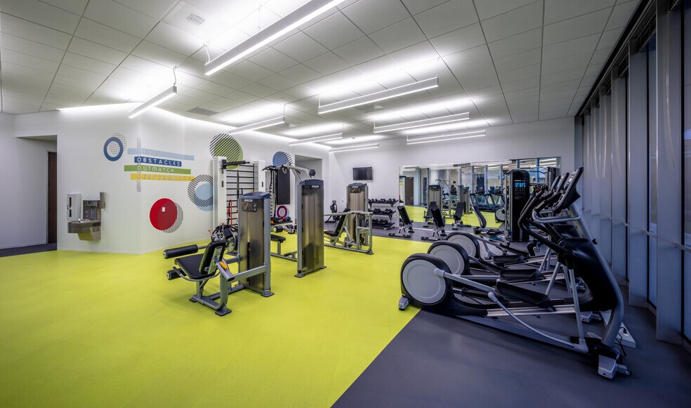 More Photos Of 4828 Loop Central Dr, Houston Office For Lease