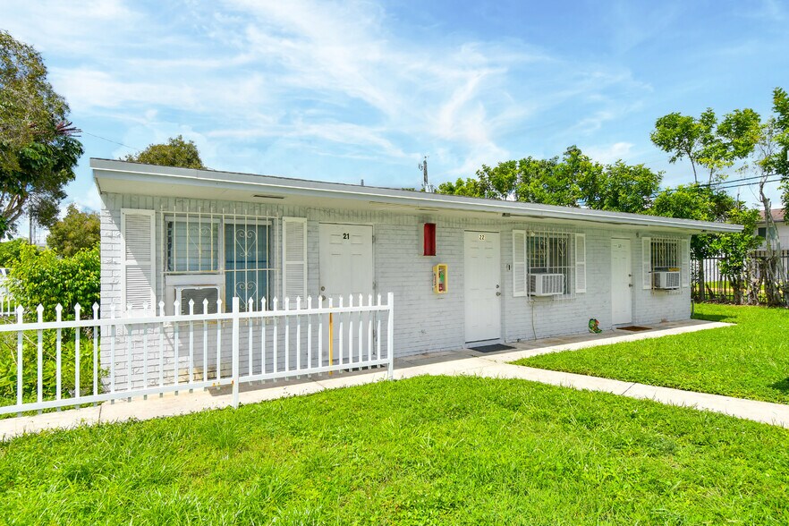 More Photos Of 2901 NW 18th St, Fort Lauderdale Apartments For Sale